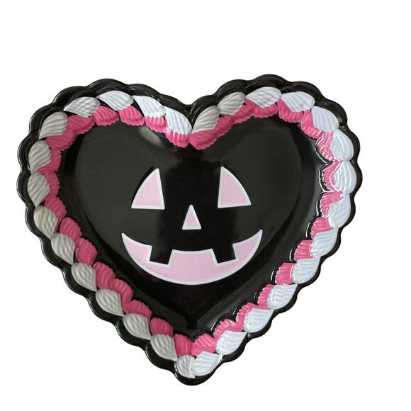 Halloween Heart Shaped Pumpkin Melamine Appetizer Plates 7x6 Set of 4 BOO New - Picture 5 of 11